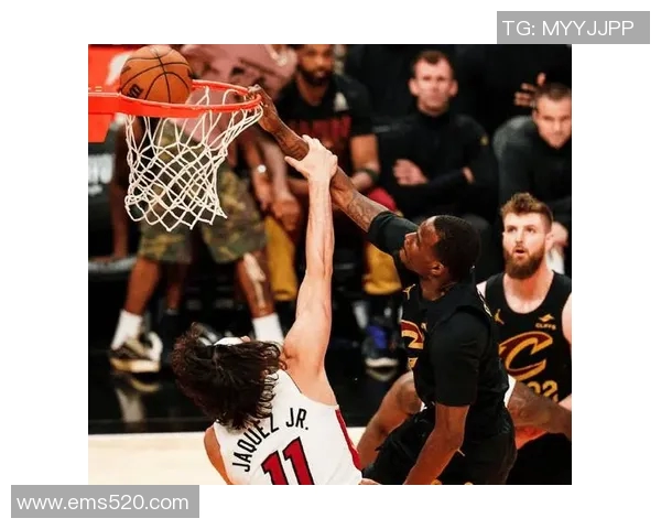 热火与骑士季后赛巅峰对决直播全程回顾与精彩瞬间分析